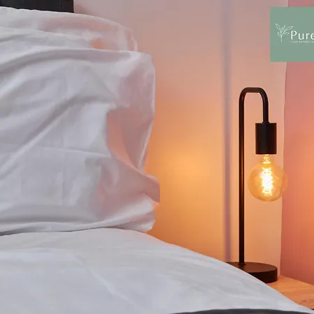 בית נופש Big 4Bedroom Bradford House With 6 Beds With Parking By Purestay- 7 Night Min! בראדפורד
