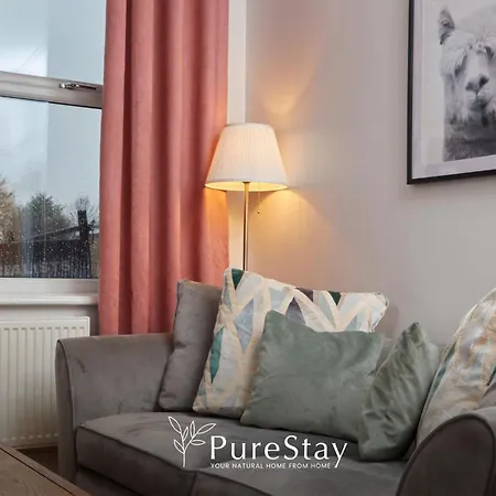 Semesterbostad Stunning Four Bedroom Bradford House With Parking By Purestay Short Lets & Serviced Bradford (West Yorkshire)